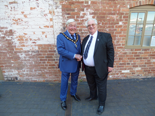 Cllr Michael Stanton receiving the chains