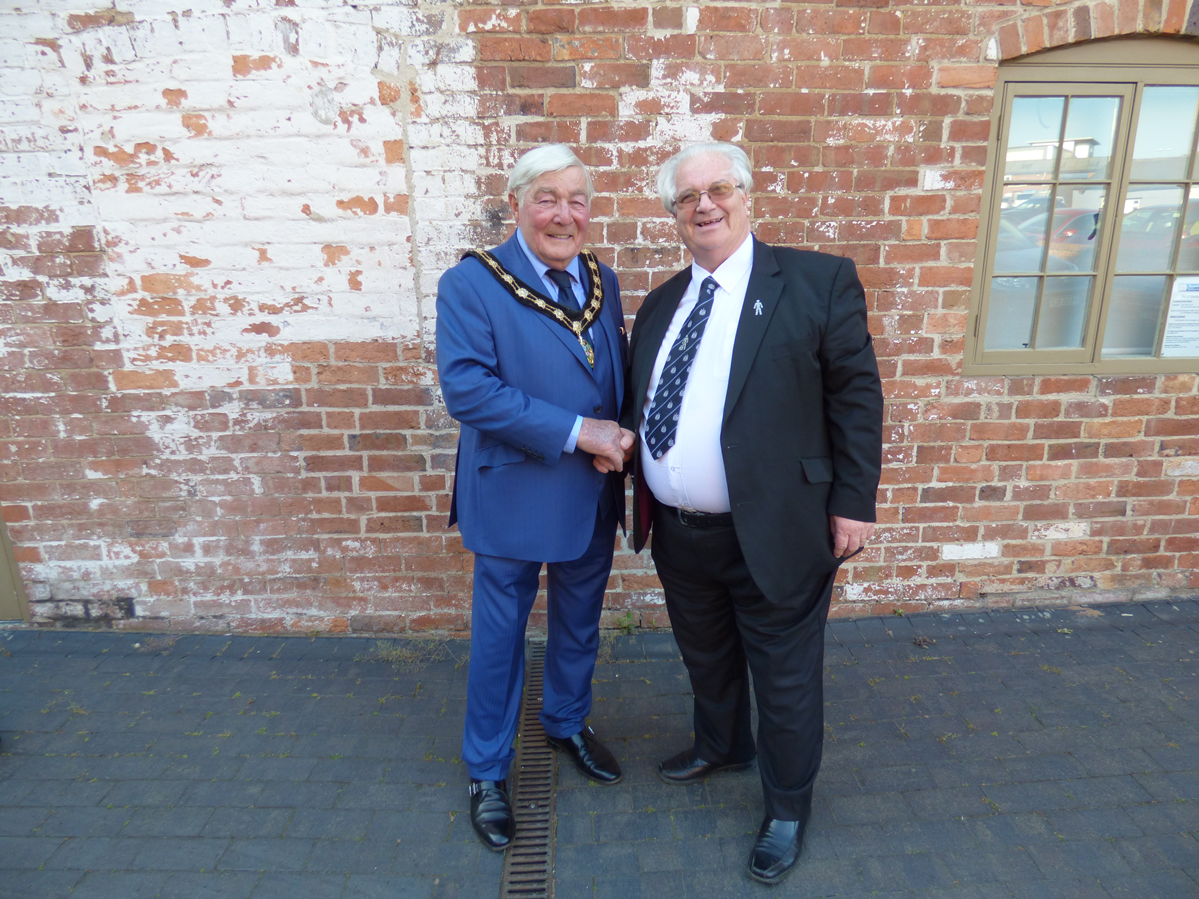 Cllr Michael Stanton receiving the chains