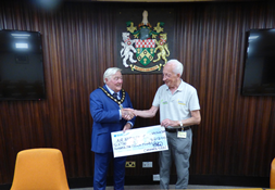 Cheque
