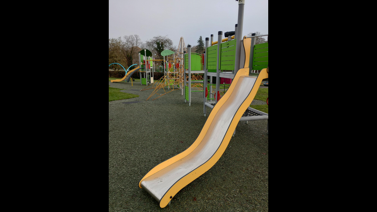 Play Area - Multiplay equipment