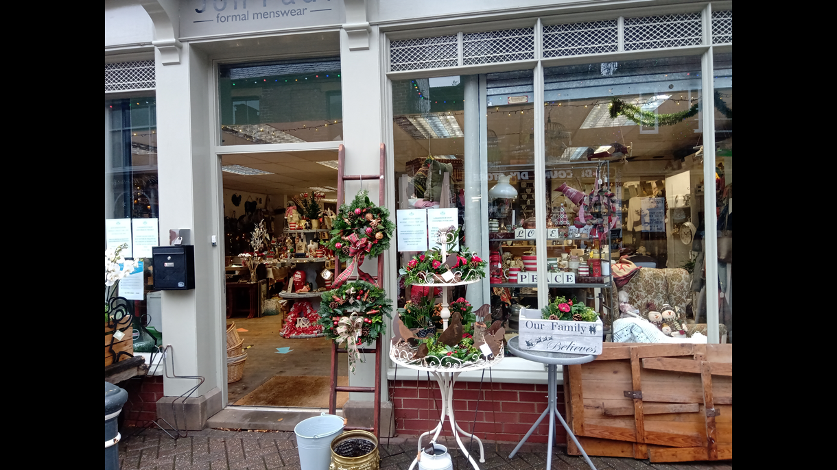Curly Magpie & Friends, Swadlincote 